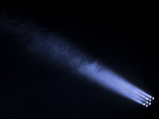 Spotlight auf dunklem Hintergrund
