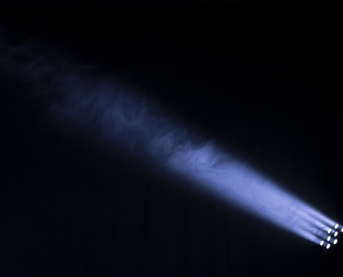 Spotlight auf dunklem Hintergrund